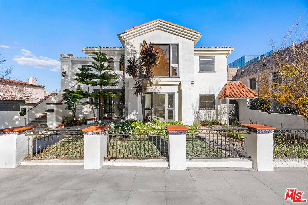 502 Smithwood Dr 3BR Beverly Hills La