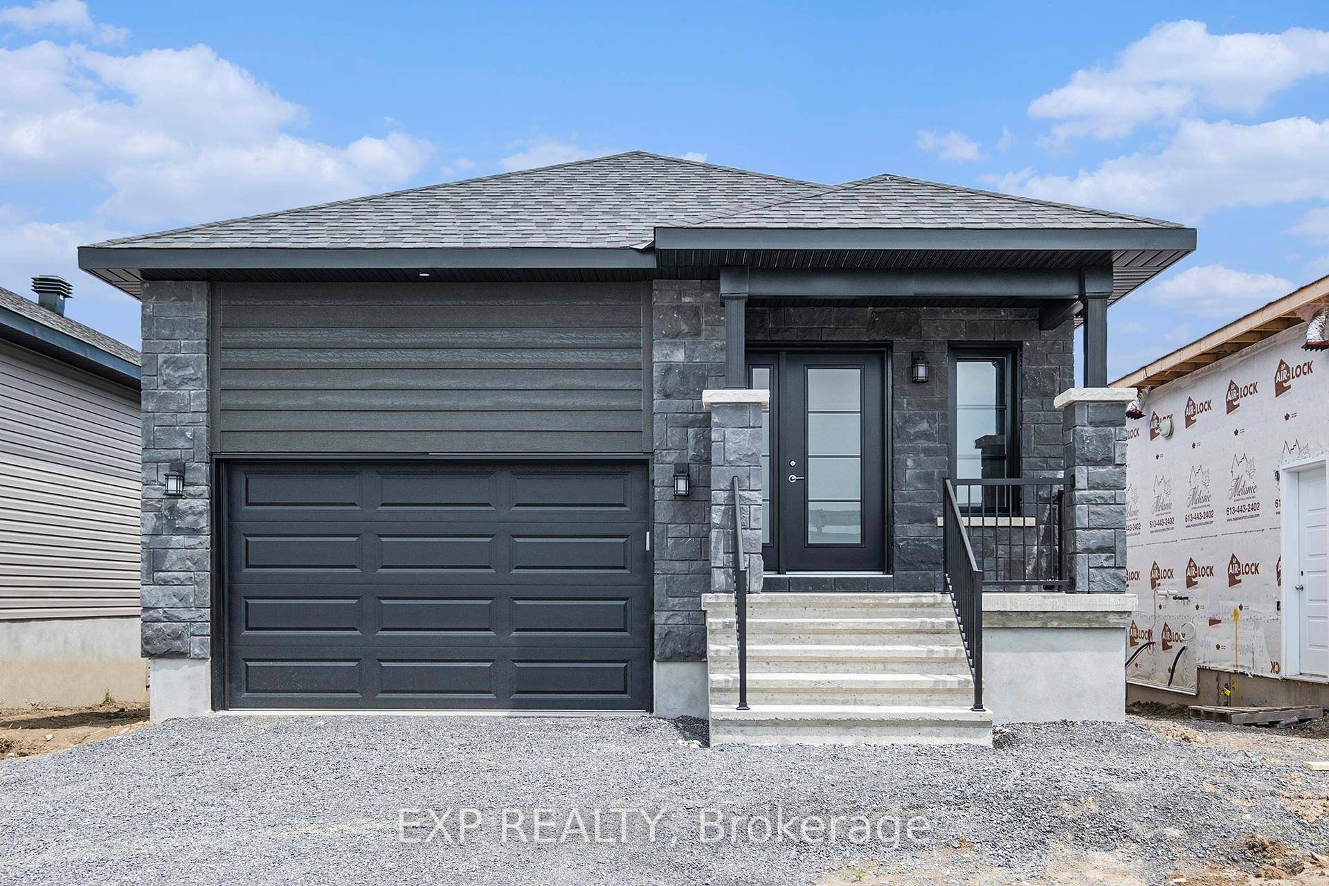 AVAILABLE FOR IMMEDIATE OCCUPANCY !