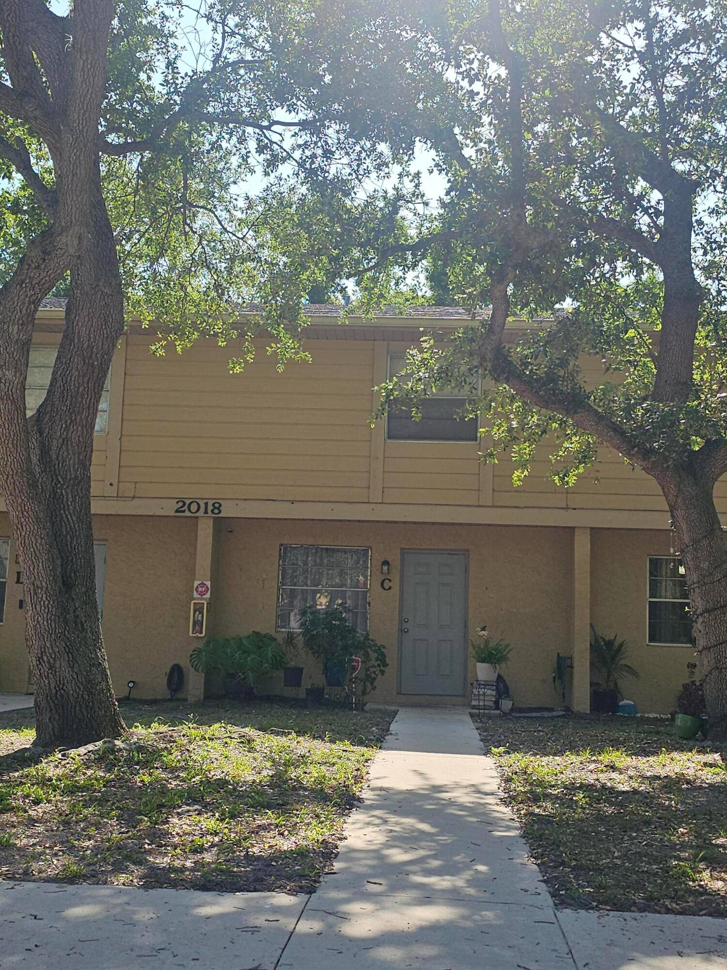 127775 ; Seller is Motivated and offer help for closing costs and prepaids 127775 ; Immaculate Townhouse in Prime Location !