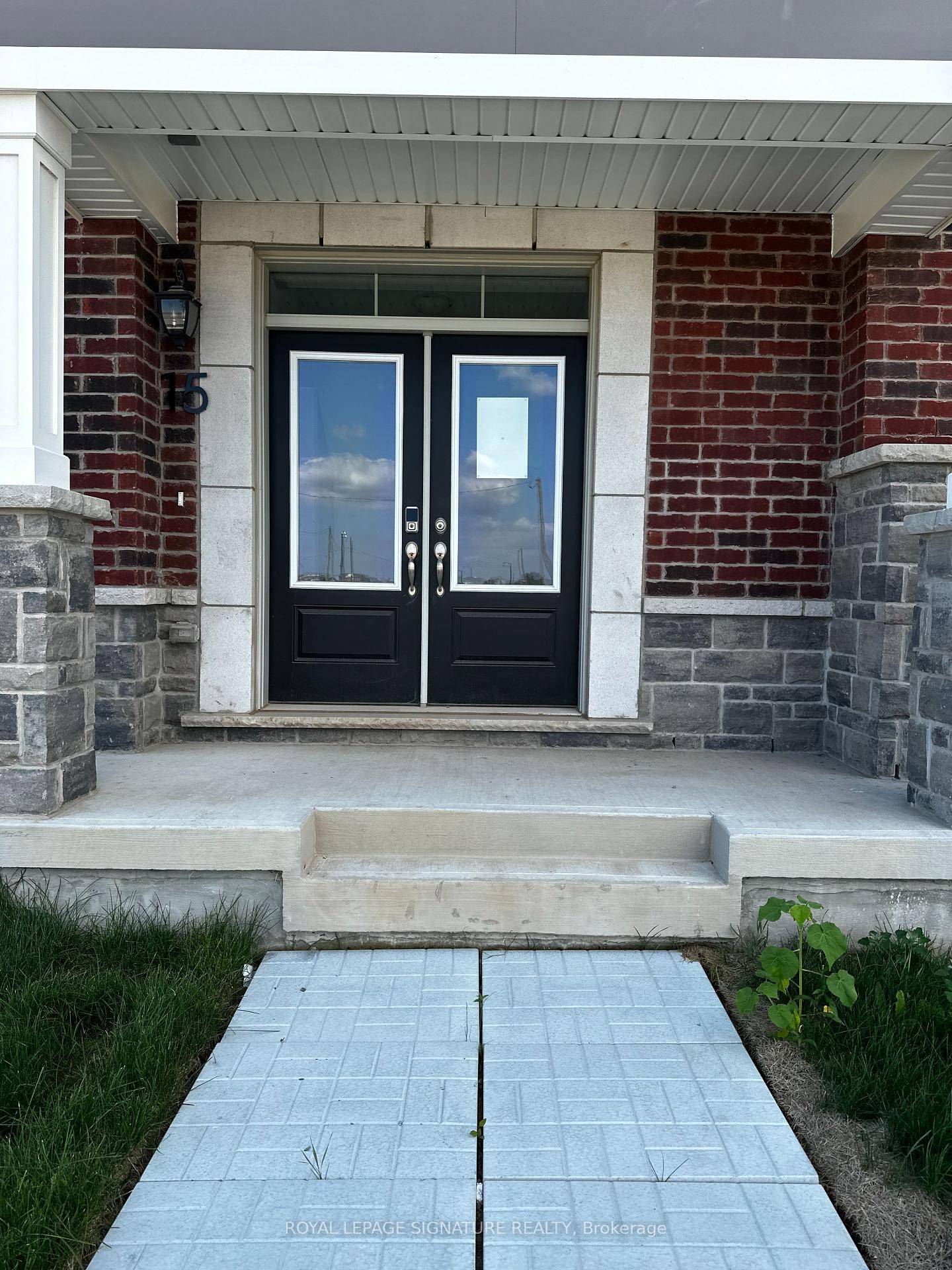 Welcome to 1259 Lily Crescent, Milton, a family friendly townhome in a quiet, safe neighbourhood managed by Conestoga Off Campus Housing.