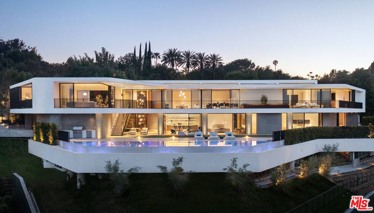 638   SIENA WAY Bel Air LA