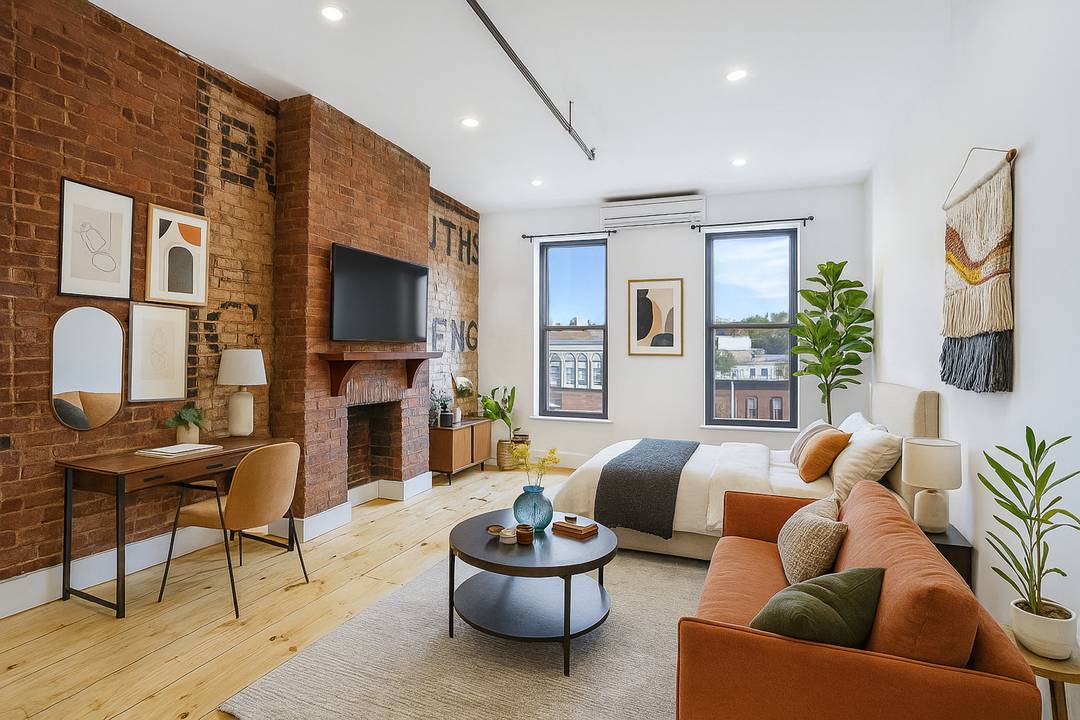 Welcome to Loft 3B ; A Quintessential timeless condo in the heart of Clinton Hill.