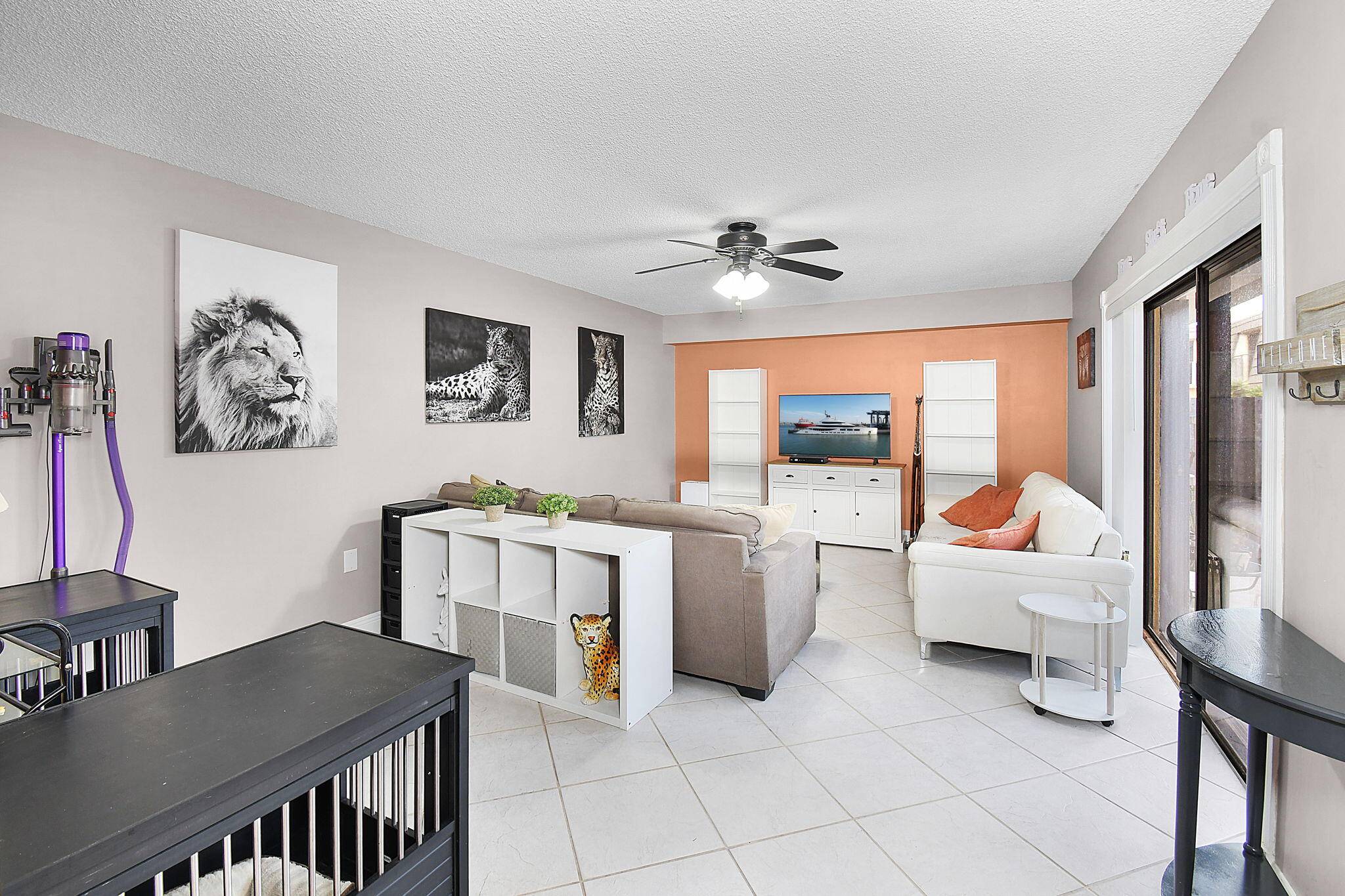GREAT 2BR, 2. 5BA townhome for sale in Sandalwood.