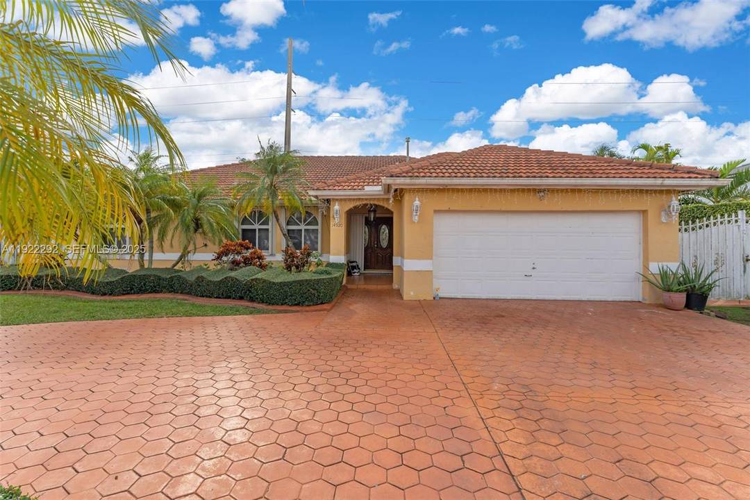 Welcome to 14920 SW 151 Ter !