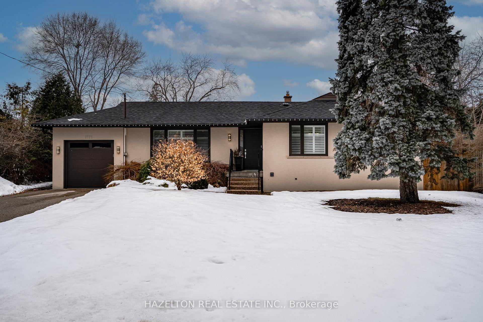 Stunning And Spacious, This Open Concept Bungalow On A Quiet Street In Desirable Southwest Oakville Has Been Renovated Throughout.