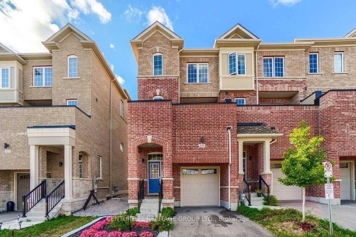 Step Into This Stunning 5 Years Old End Unit Townhome Located In A New Development Area Of Newmarket, Main Level Double Door Entry To A Beautiful Large Terrace, Extended Kitchen ...