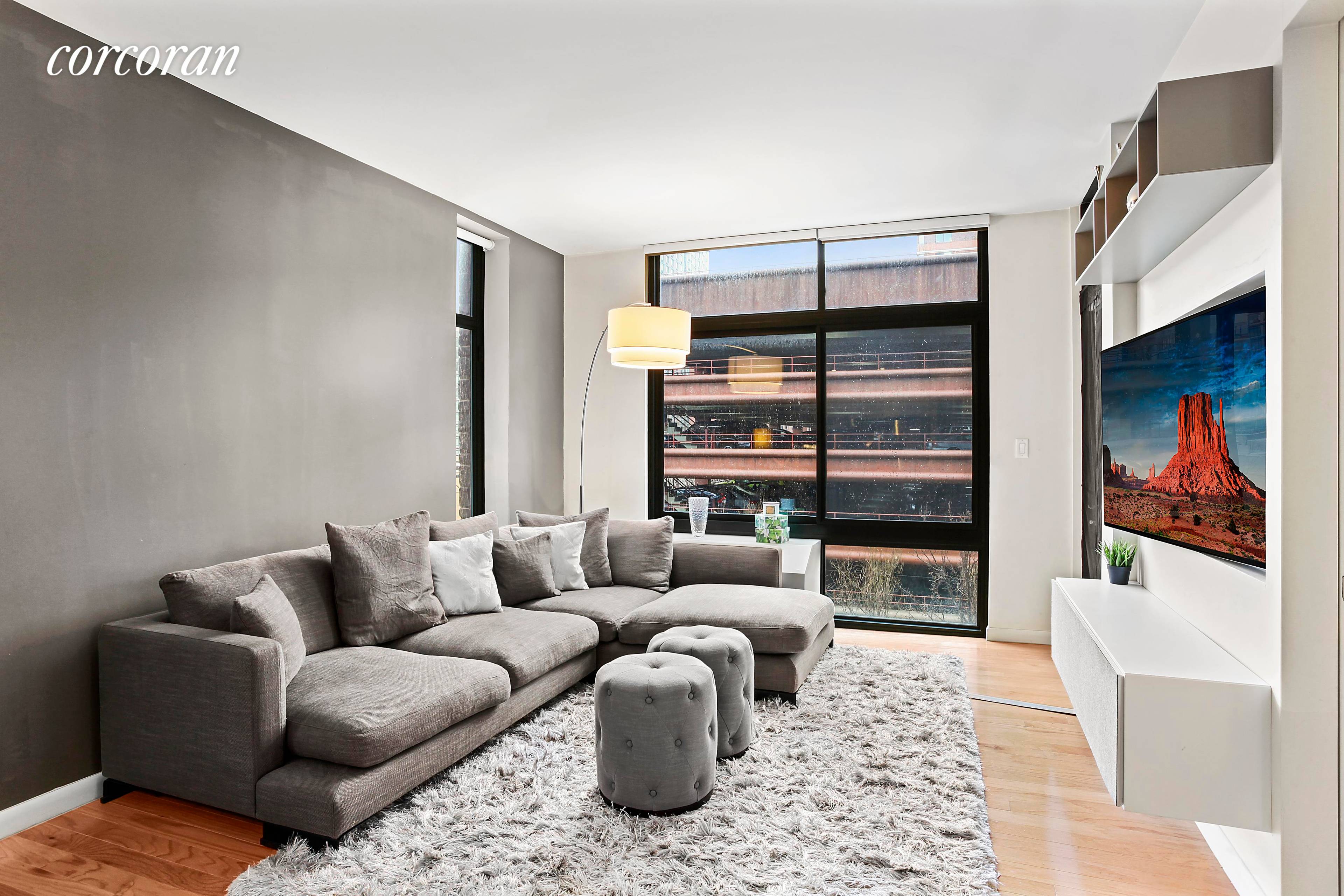 Perfect flexible space and optional parking.