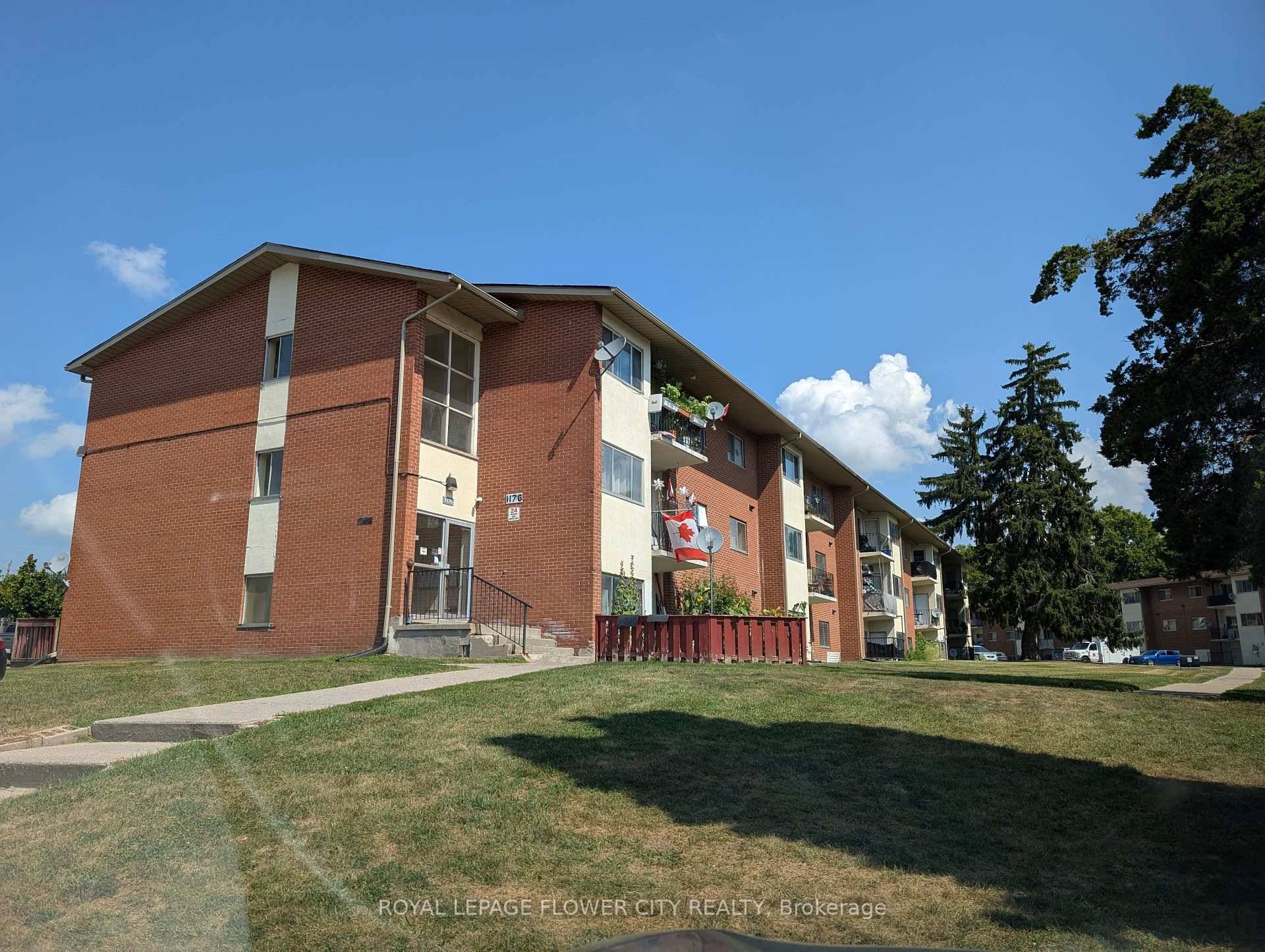 Move in ready and full of natural light, this bright and spacious one bedroom unit is located on the main floor, offering easy access and a functional open concept layout.