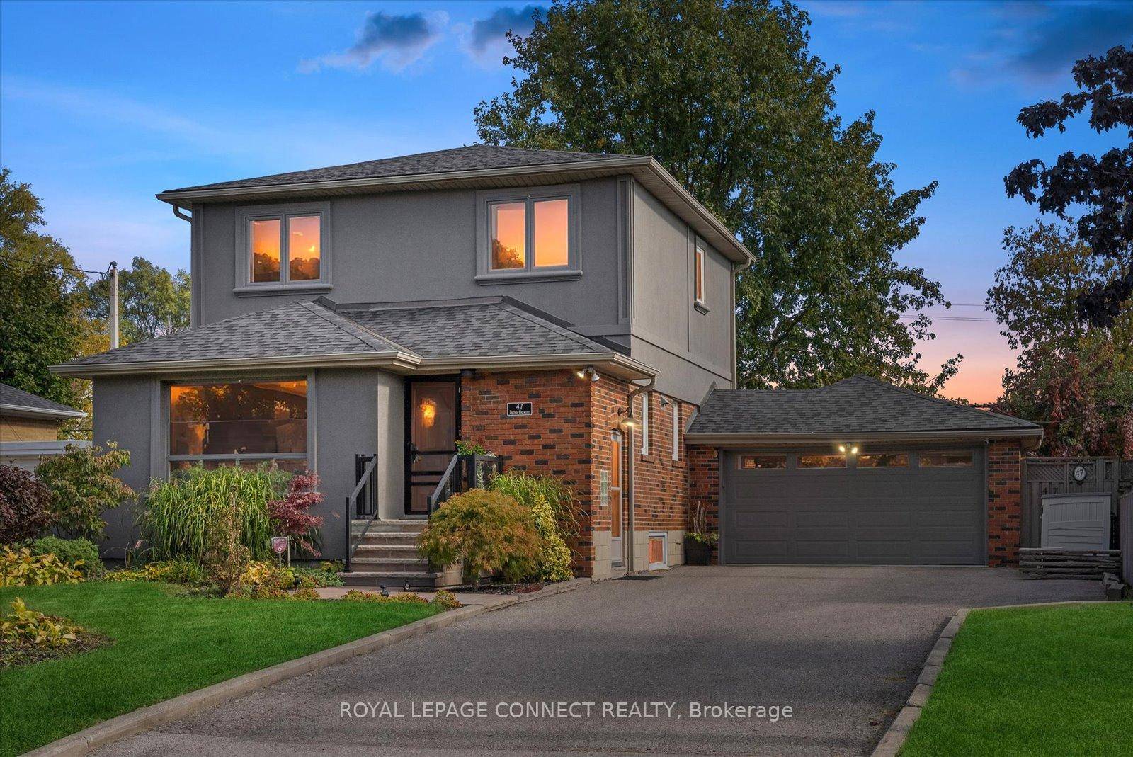 Located in the desirable Kennedy Park community, this 4 bedroom, 4 bathroom home sits on a premium 55 lot with a double car garage.