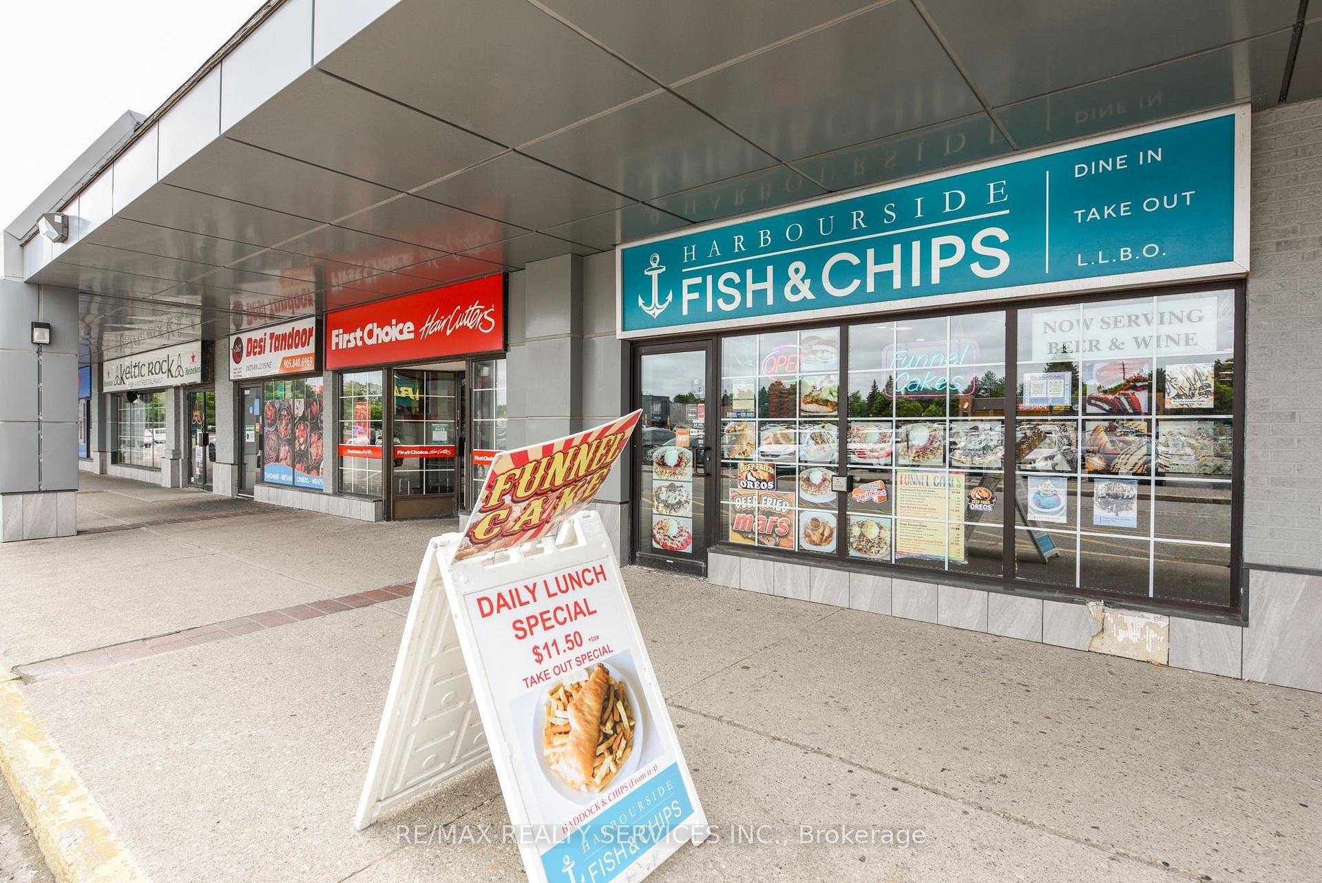 Exceptional Turnkey Opportunity Award Winning Fish amp ; Chips Restaurant in Brampton !