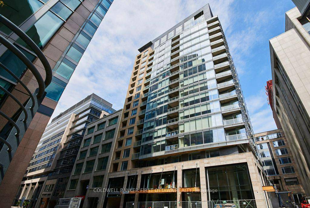 Elegant design and exceptional lifestyle at reResidences !