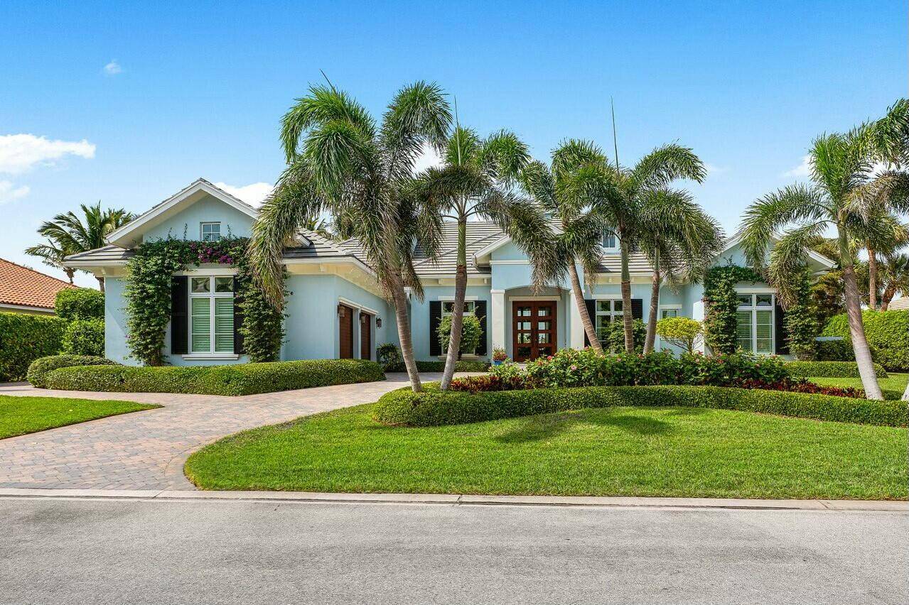 This contemporary yet timeless 3 bedroom den, 4 bath residence showcases exquisite, high end finishes throughout.