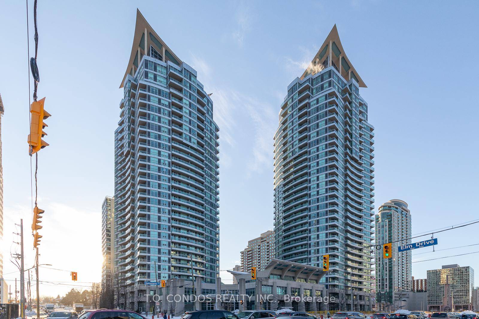 Bright amp ; Spacious 2 Bedroom 2 Baths.