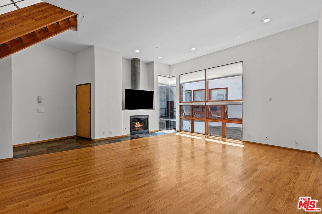343 Rennie Ave 2BR Marina Del Rey La