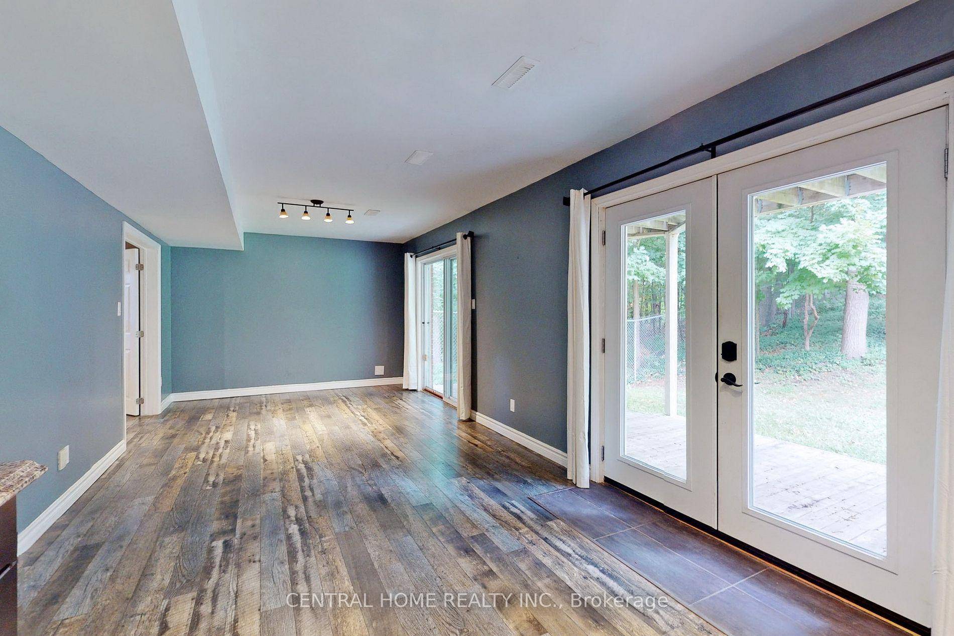 This Is An Spacious Basement With A walk out Separate Entrance That Includes ; Full Kitchen, a Large Bedroom, 1 Bathroom, Storage With Lots Of Storage Available.