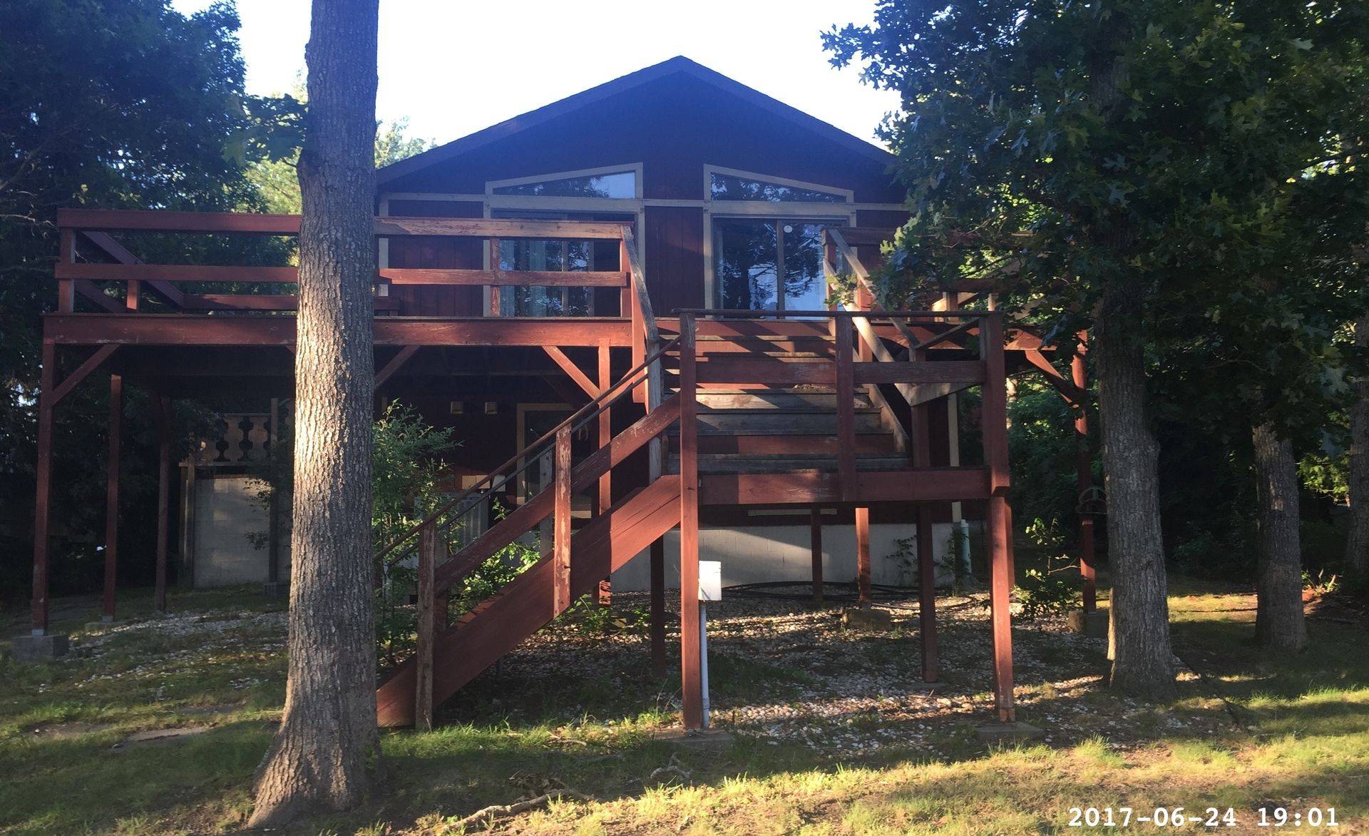 Great Waterfront Opportunity in Sag Harbor!