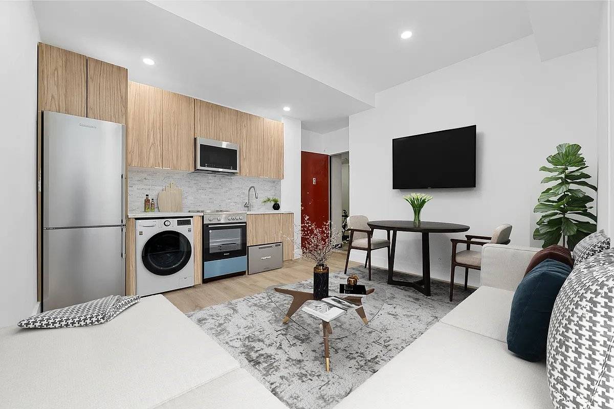 NEW 1 BEDROOM WITH IN UNIT WASHER DRYER !