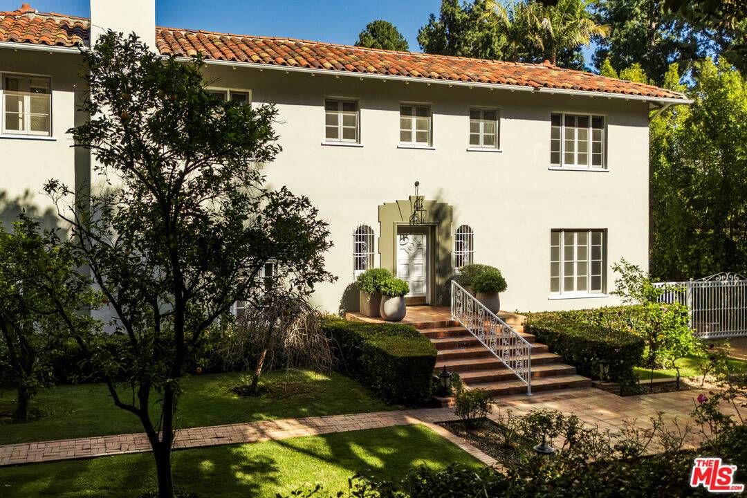 1004  N Beverly Dr 4BR Beverly Hills Post Office | B.H.P.O. La