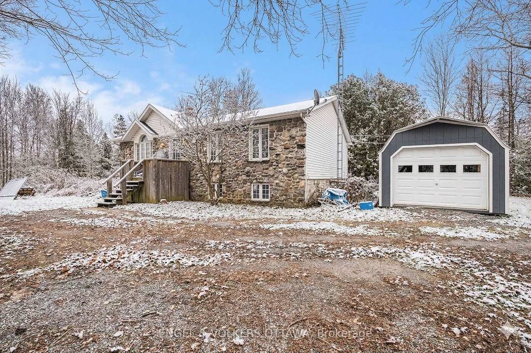 OPEN HOUSE SATURDAY APRIL 11TH FROM 2 4PM !