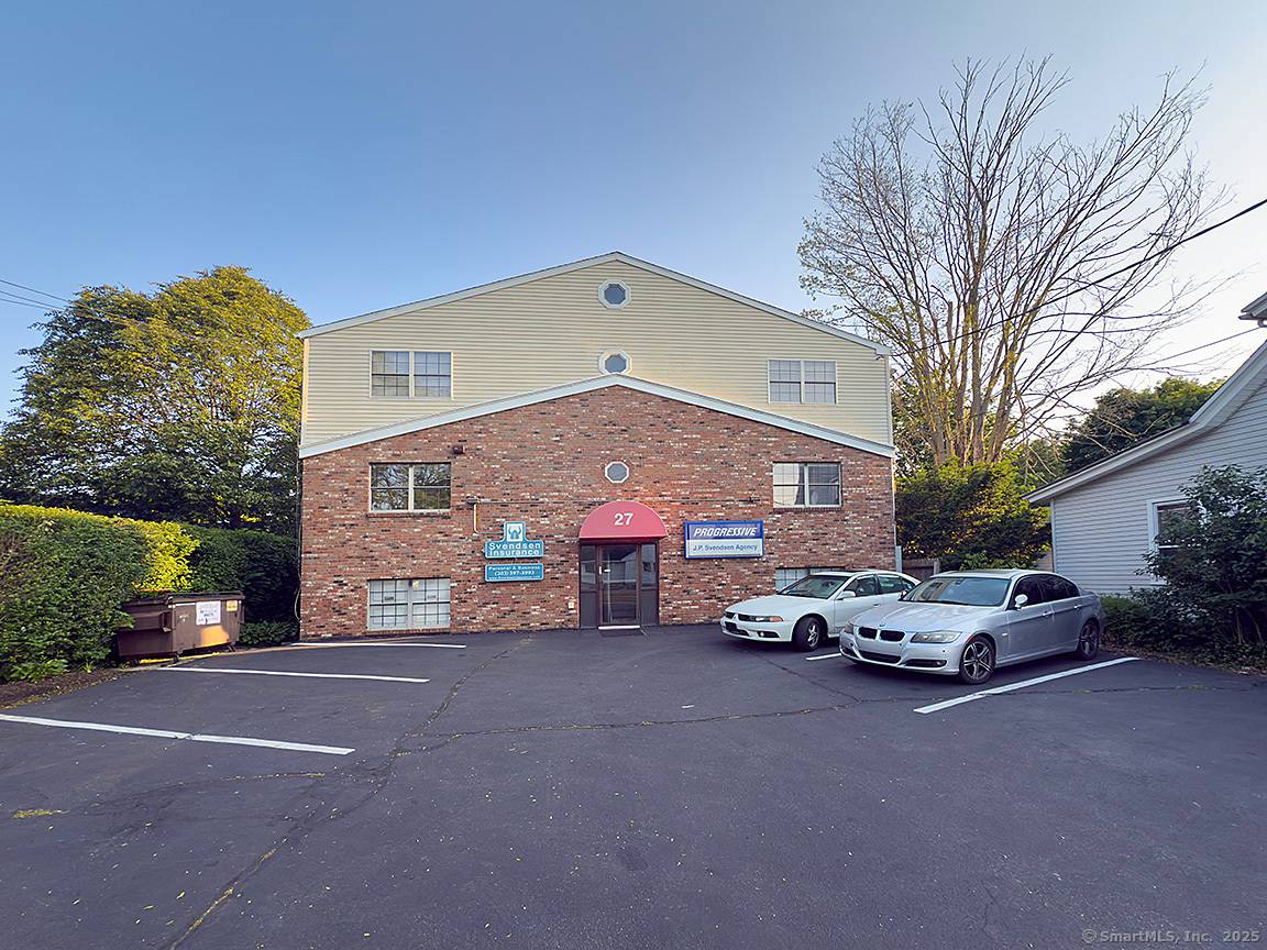 Wonderful opportunity for Investors, Attorney's, Physicians, Insurance agents etc.