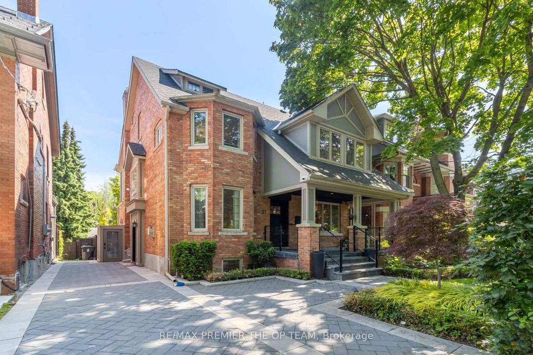 Timeless Elegance Meets Family Luxury in North Rosedale Welcome to an extraordinary residence in the heart of prestigious North Rosedale, where refined design, thoughtful functionality, and resort style living come ...