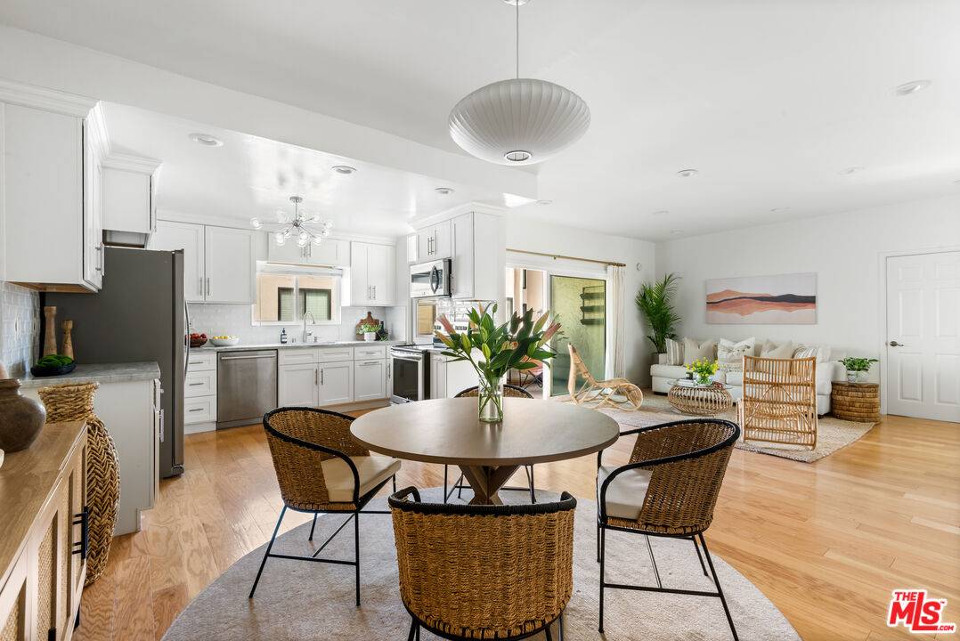 1228  N La Cienega Blvd 3BR Sunset Strip La