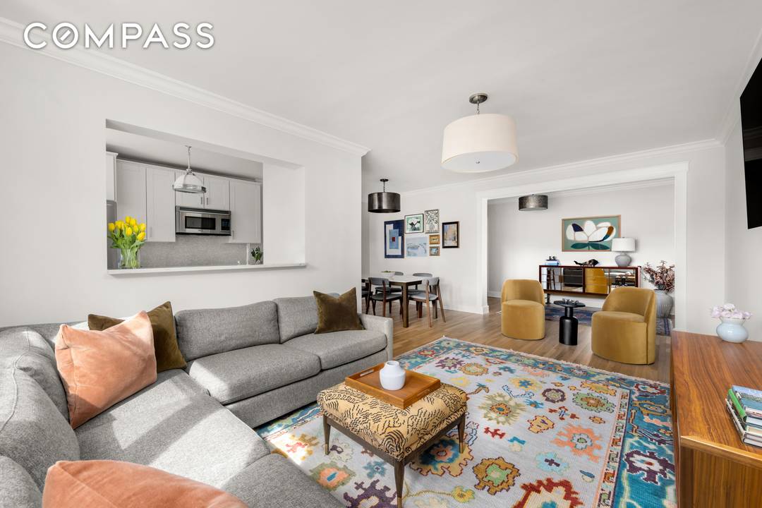 Fully renovated TOP FLOOR TRUE 3 BEDROOM, 2 BATH home complete with a dining alcove, a very spacious living room and a Private Terrace at the Greenbriar, in Forest Hills ...