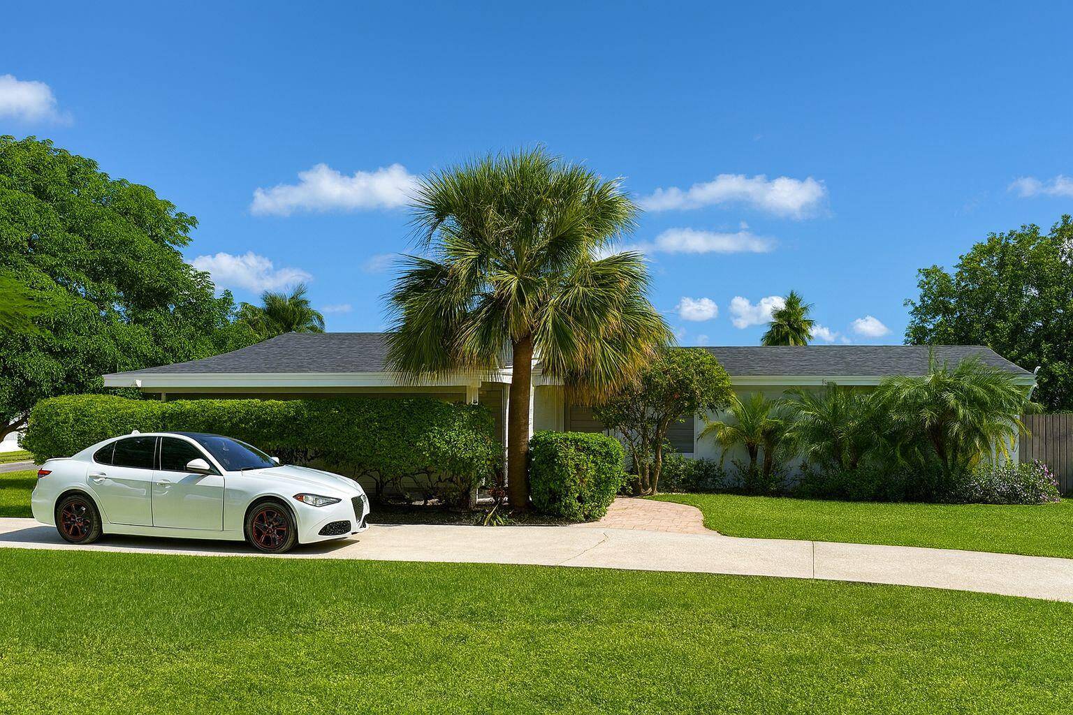 Welcome to this spacious corner lot home featuring 3 bedrooms and 2 bathrooms, located in a highly desired community !