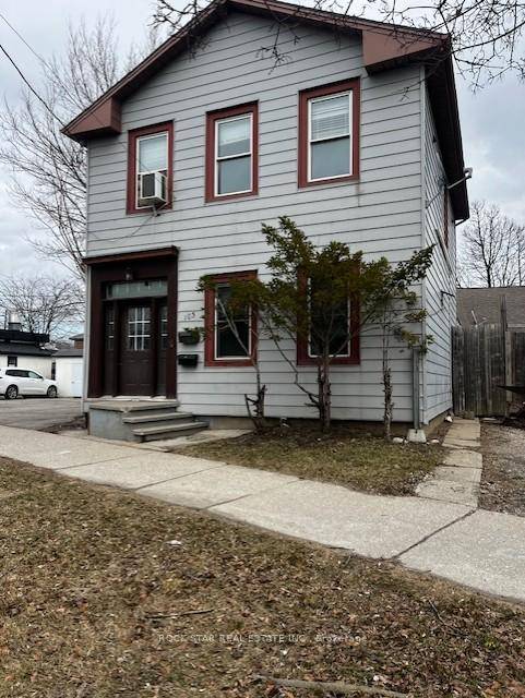 Investment Property Opportunity, Both Units paying 1650 plus hydro for 3300 Total Rent.