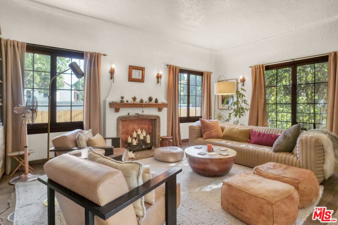 2420  N Beachwood Dr 6BR Hollywood Hills East La