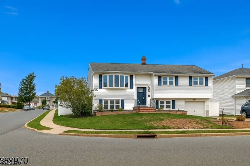 Modern comfort meets timeless charm in Union ?