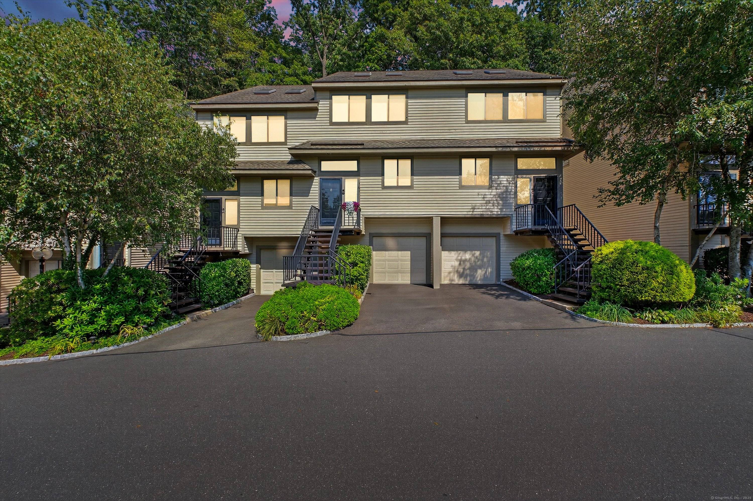 Welcome to this bright and airy 2 bedroom, 2.