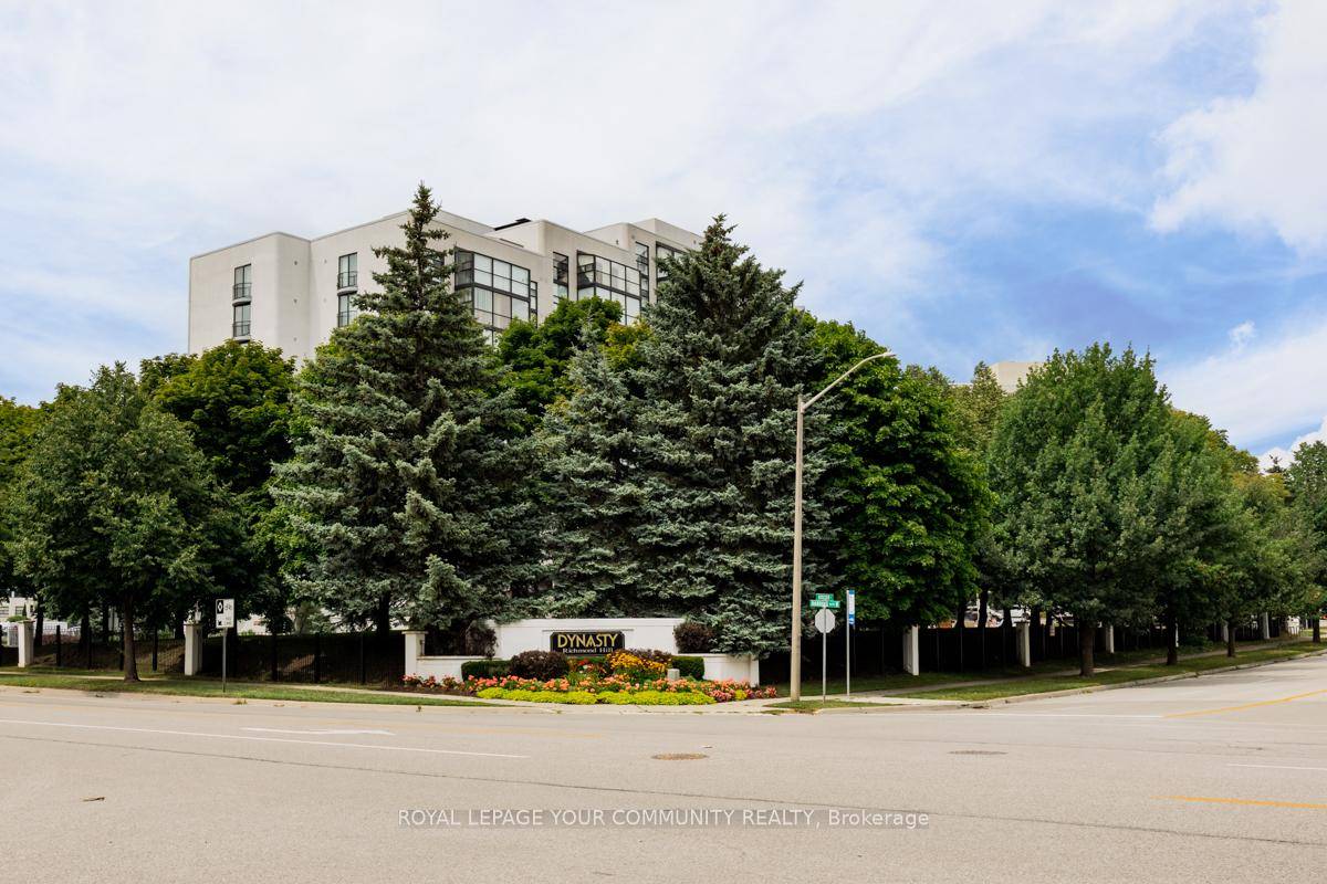 Spacious and well maintained 2 1 bedroom condo in the desirable North Richvale community.