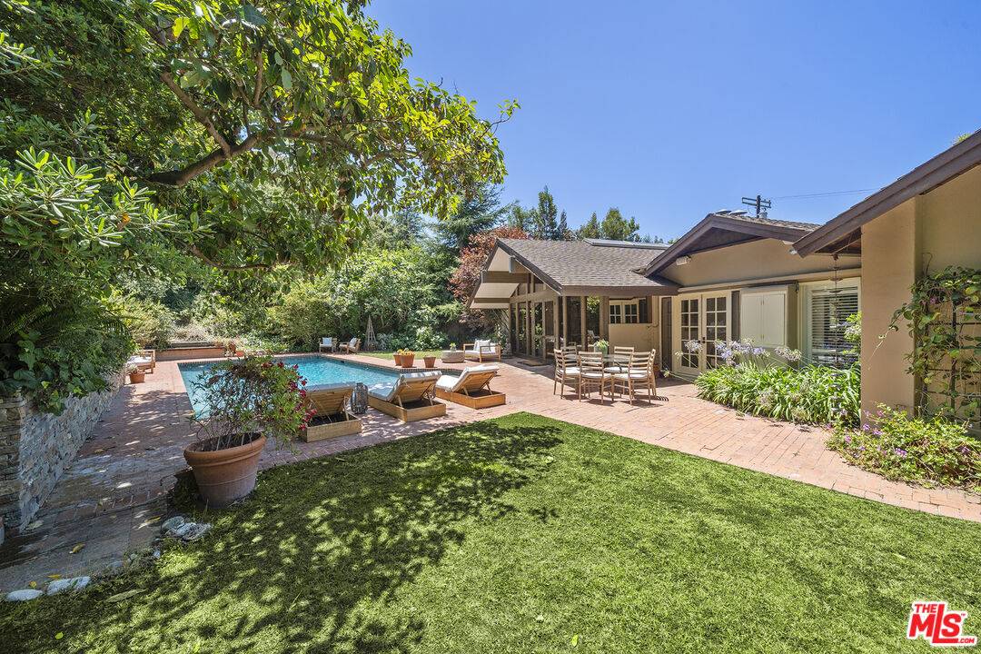 3   Latimer Rd 3BR Santa Monica La