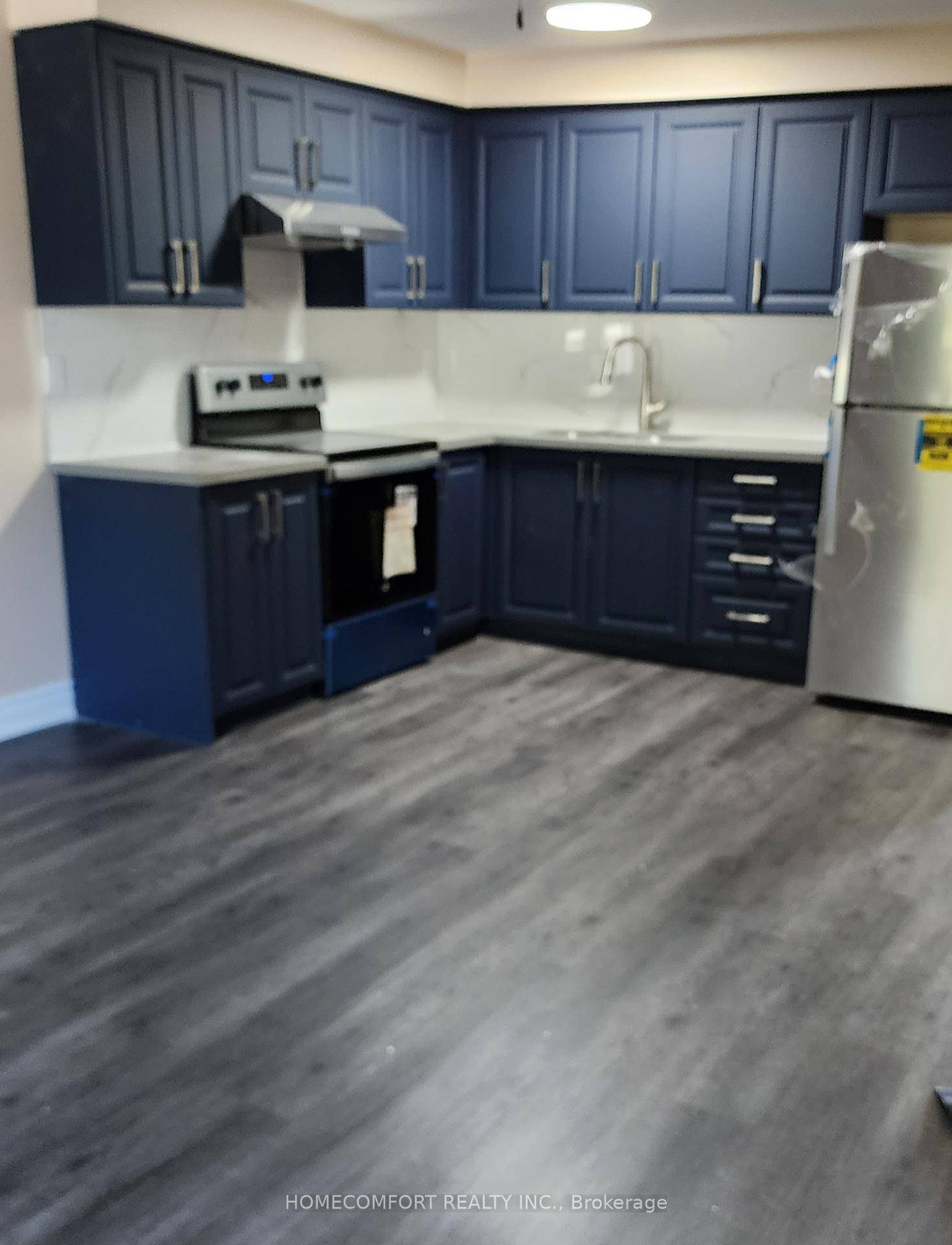 Entire Renovated Unit for Lease, Unobstructed East View, Pape and Cosburn freehold Low Rise Apartment Unit 2 at the third floor for lease, Separate Entrance directly from Street Main Level, ...
