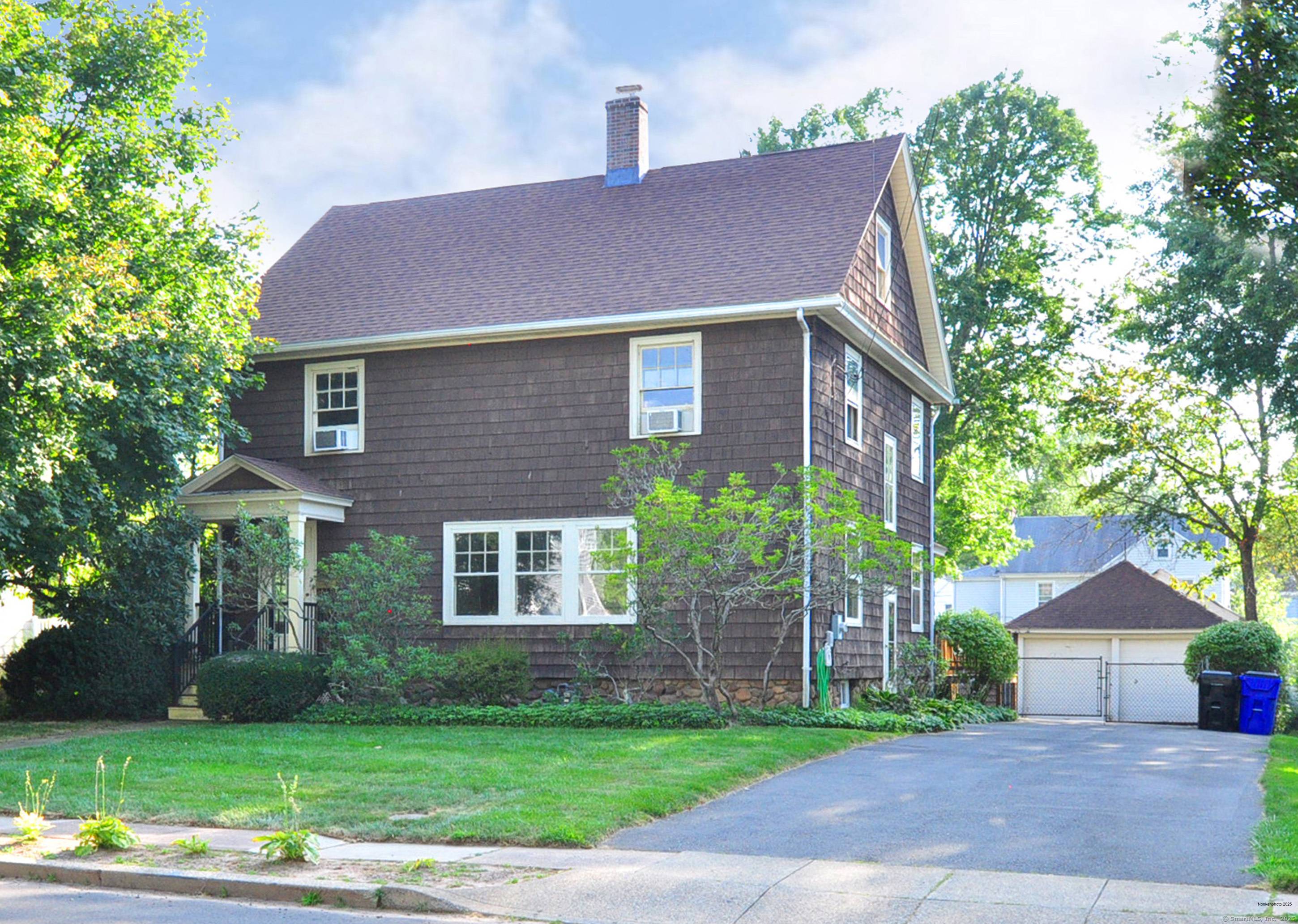 Classic 1920's colonial. 11 rooms, 6 bedroom, 4 full baths, only two blocks to town center and all that it has to offer.