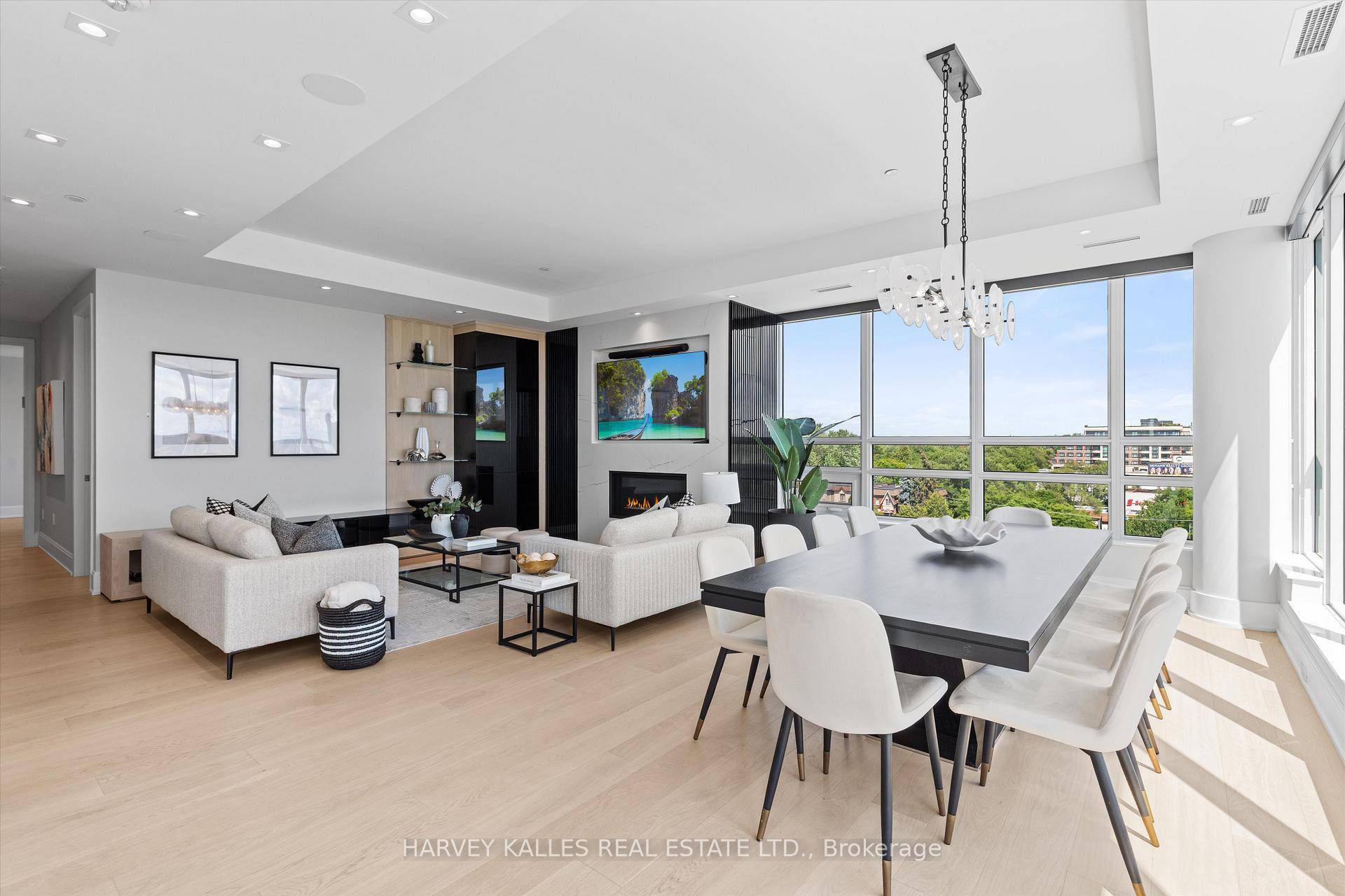 Welcome to luxury living at Suite 703 a one of a kind penthouse in a refined 7 storey boutique building known as Avenue amp ; Park Condos.