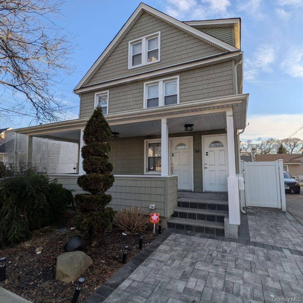 Beautiful 4 Bedroom Apartment for Rent in Roosevelt NY Spacious and sun filled 4 bedroom, 2 bathroom apartment located on the second floor of a legal two family home in ...