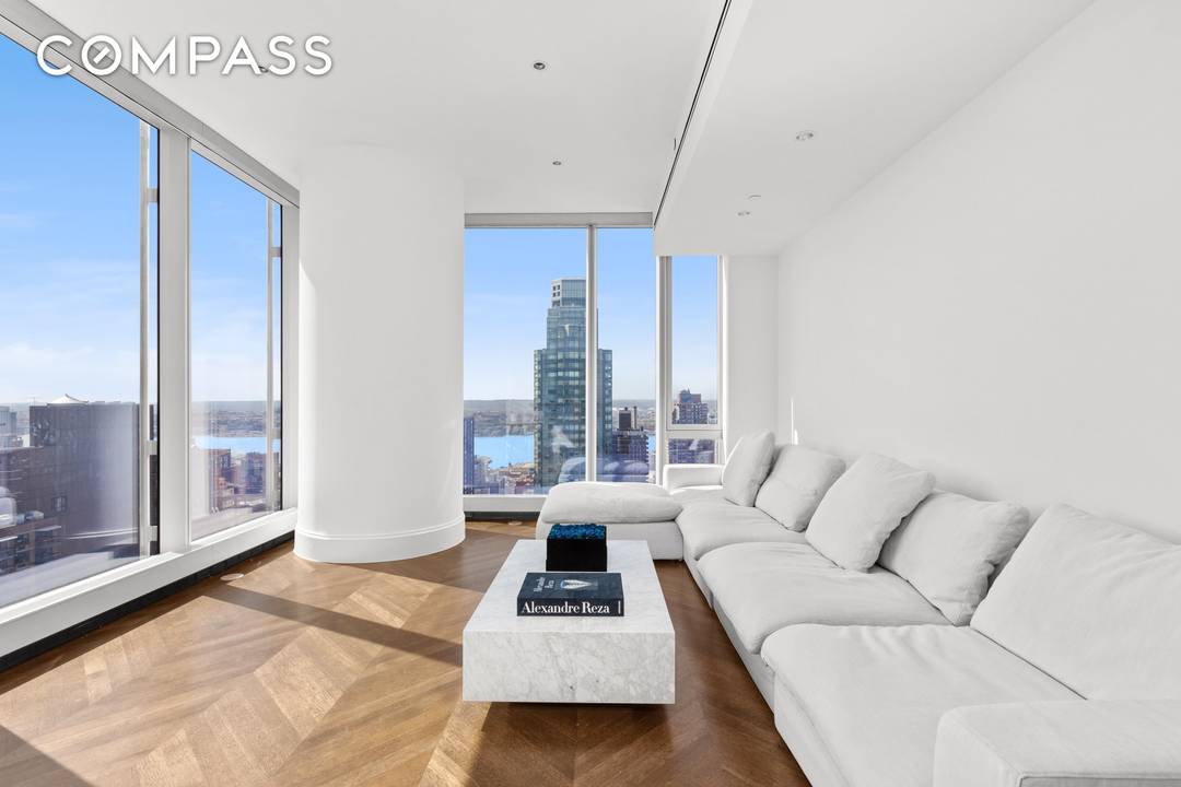 Indulge in luxury living within this modern, high rise condominium, Central Park Tower, located on Manhattan s Billionaire s Row and a block away from Central Park.