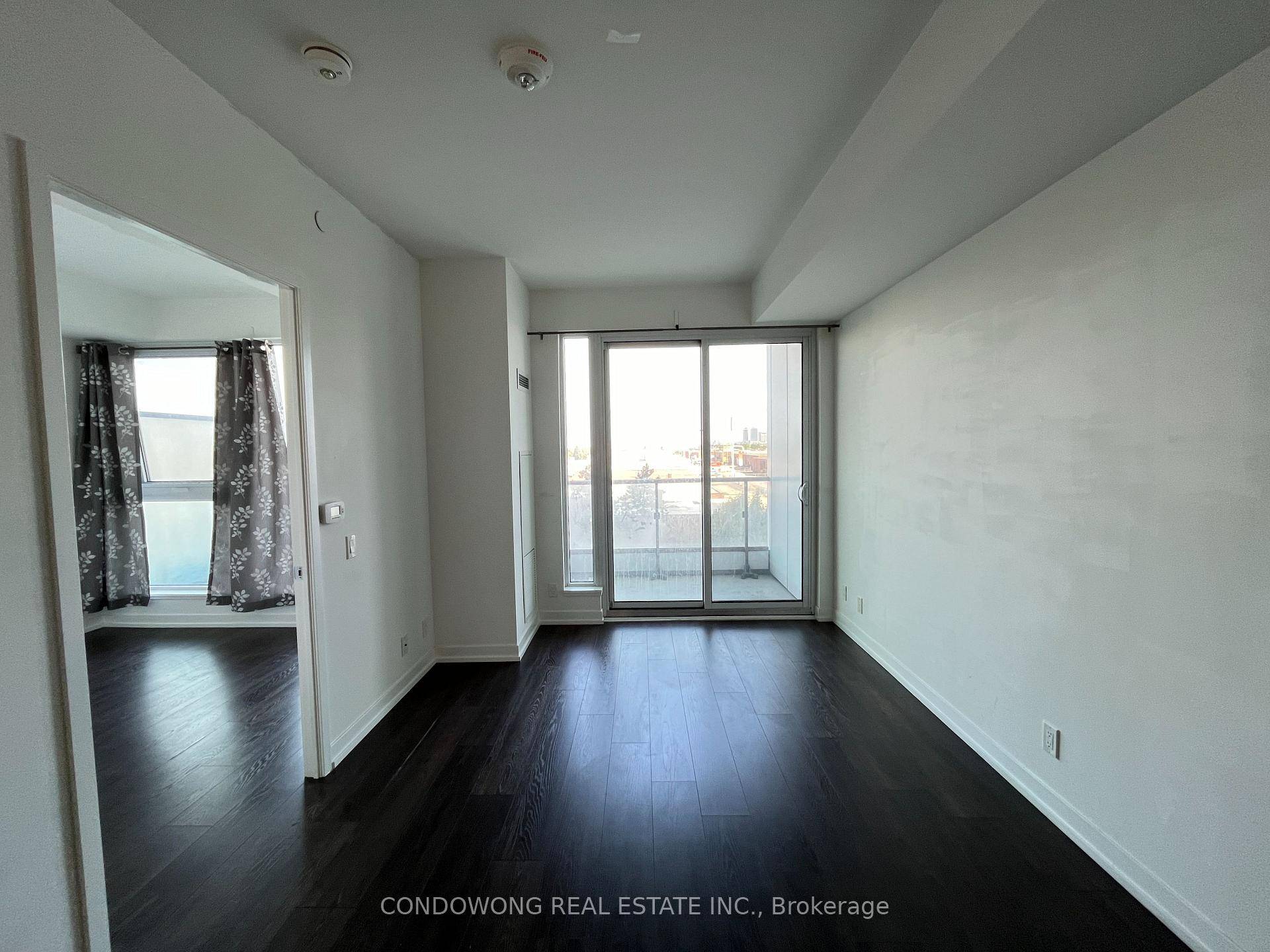 Gorgeous 1 Bedroom Den Suite.