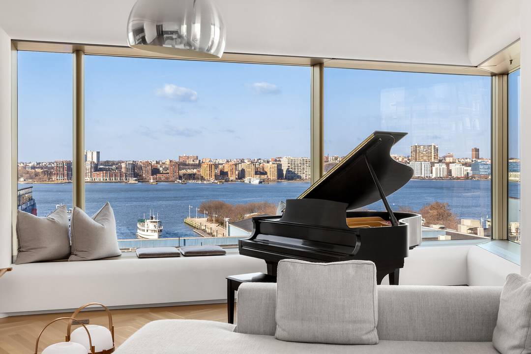 As you step into residence 7A, an elegant foyer sets the tone for a grand lifestyle, creating a refined ambiance.