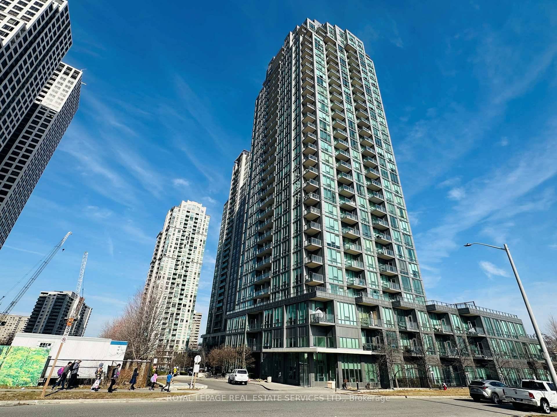 Spacious 1 1 Condo, 9 Ft Ceiling, Well Maintained, Freshly Painted, and Move In Ready.