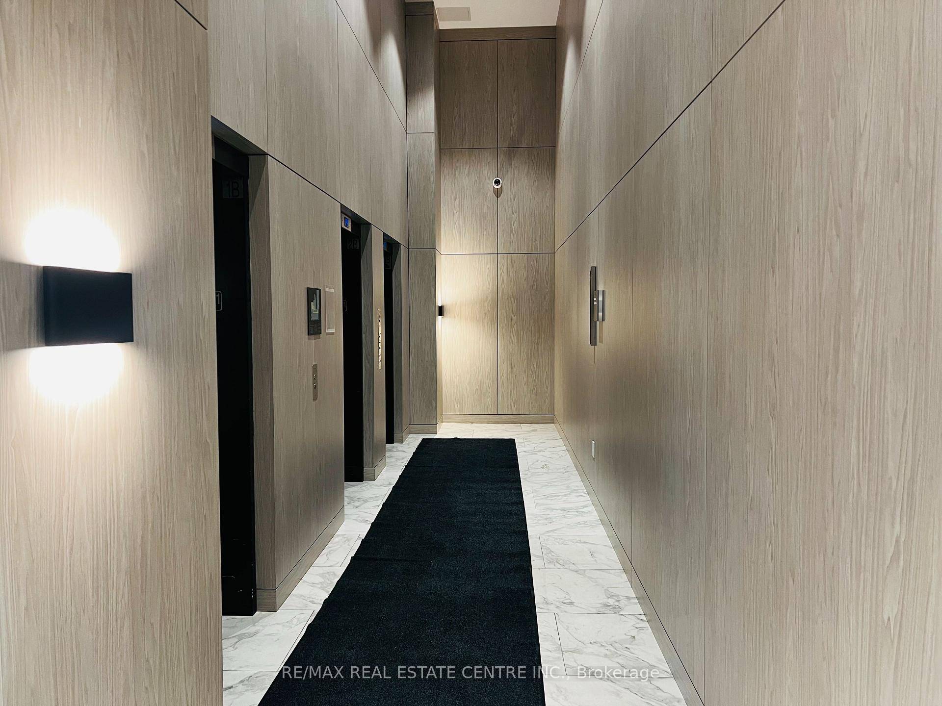 Welcome To Luxury Living In Midtown Kitchener !