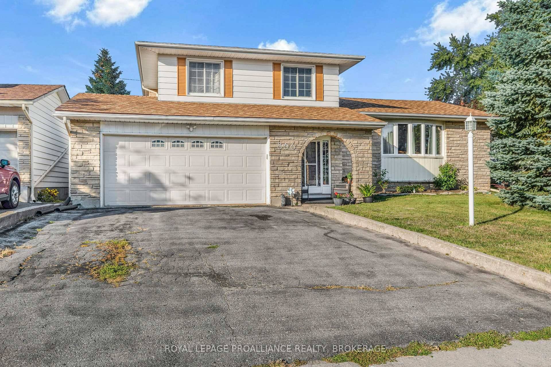 Welcome to 866 Pembridge Crescent, a well maintained 4 level side split located in Kingston's desirable Bayridge neighbourhood a mature, family friendly area in the city's west end.