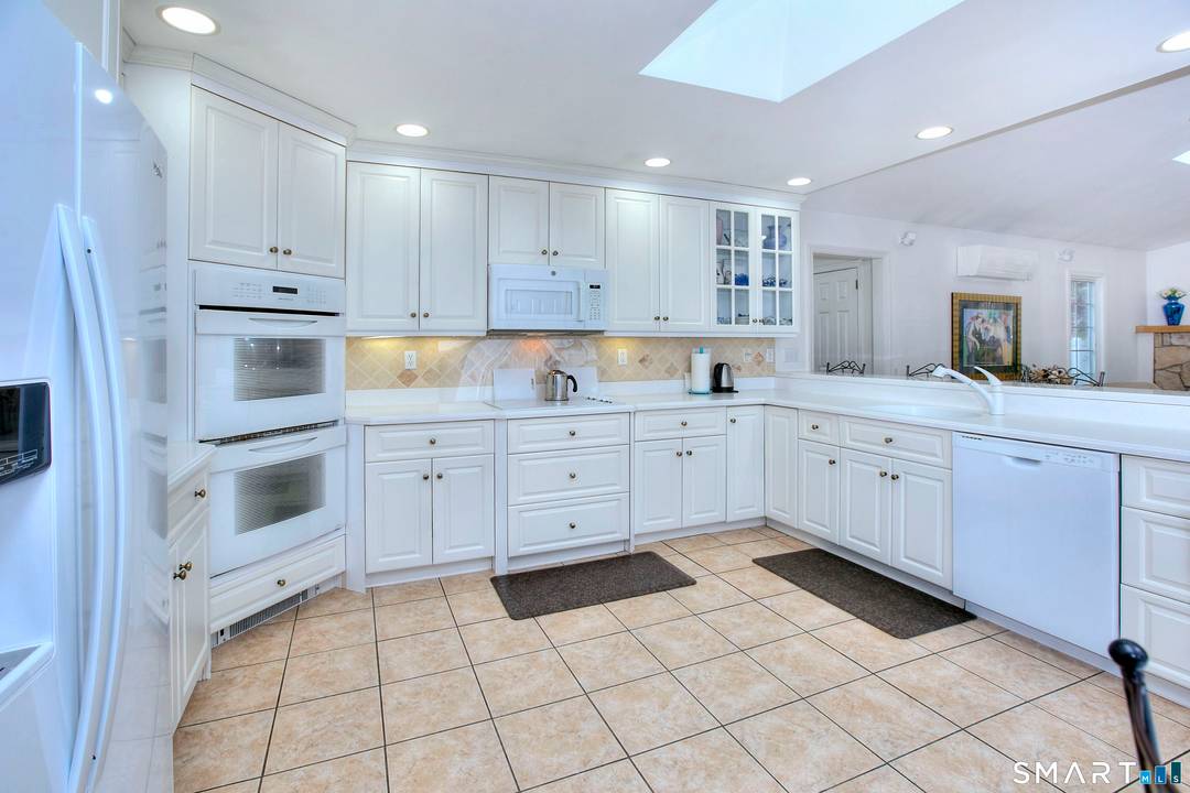 New to market well built 3 bedroom, 2 full bath split level located in Fairfield's University section.