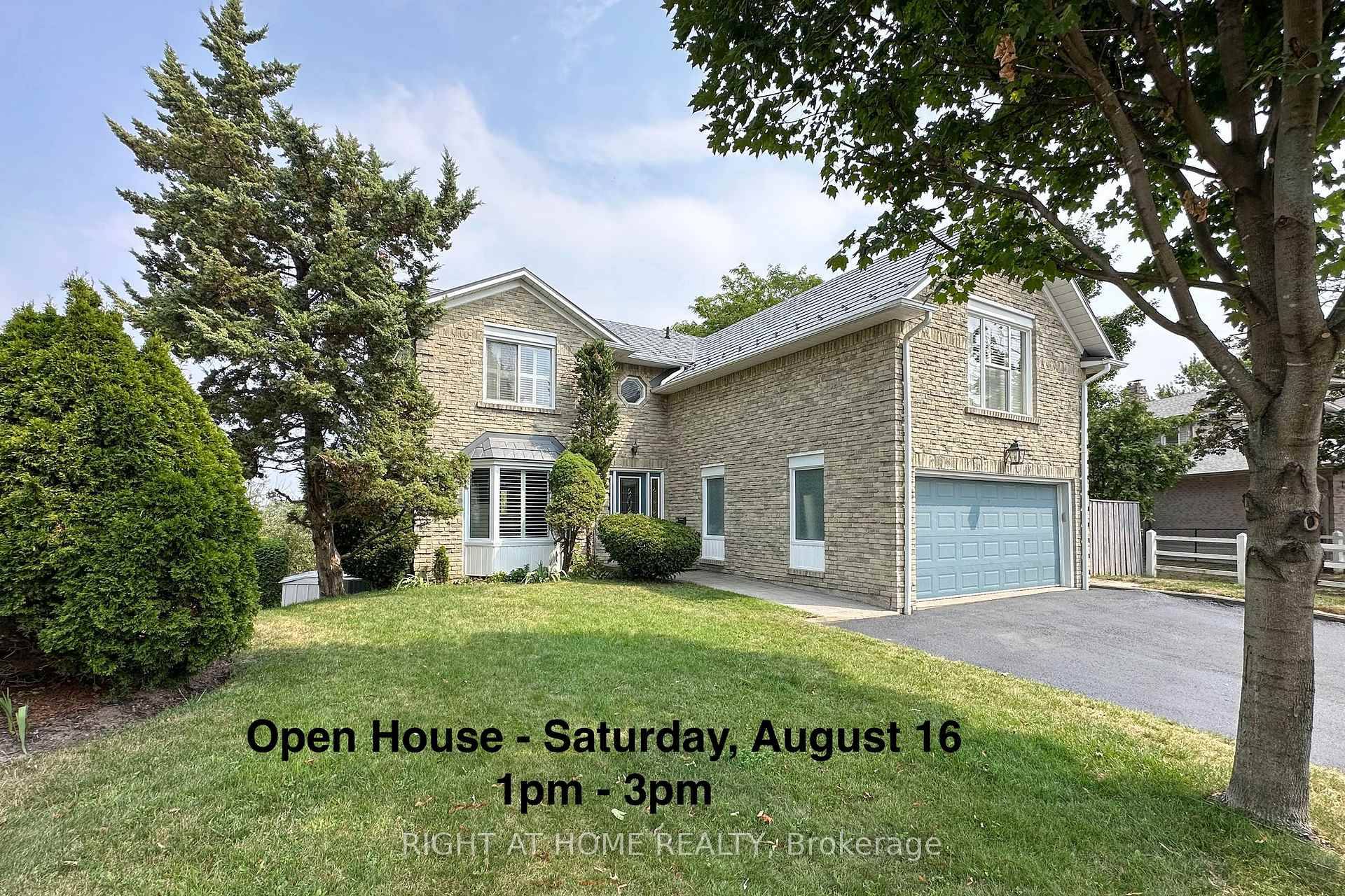 Dont miss out on this fantastic 4 bedroom home in the sought after Blue Grass Meadows area of Whitby.