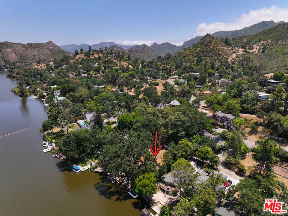 29255  S Lakeshore Dr La