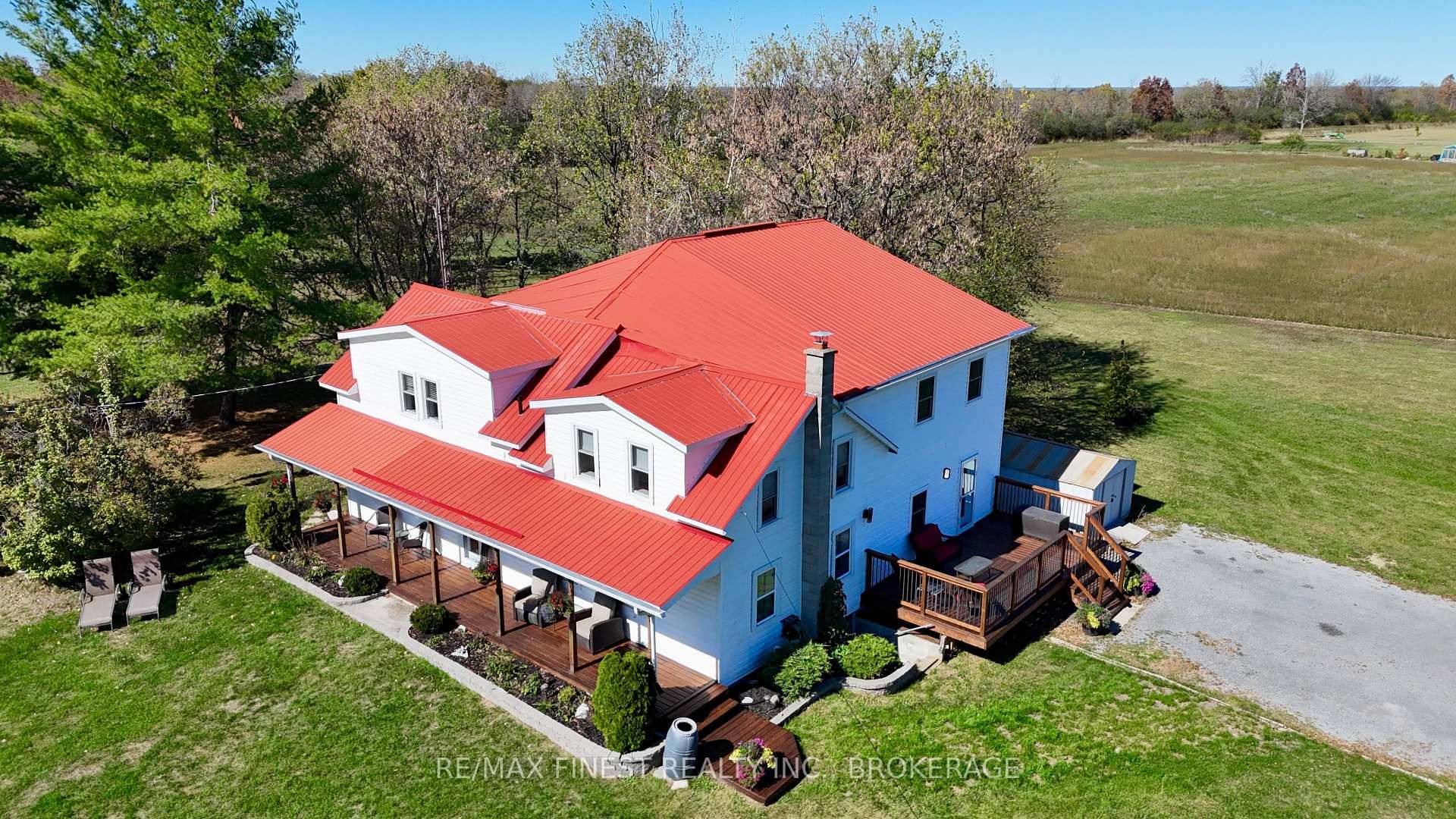 DREAM PROPERTY ! ! This absolutely LOADED 3500 ft.