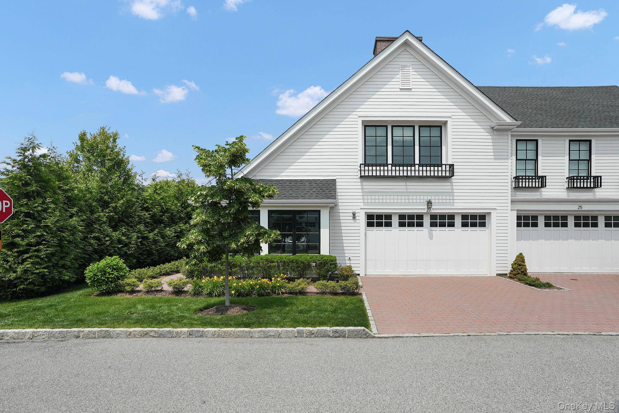 Discover the charm of 27 Lavender Lane in the sought after KINGFIELD community a welcoming 3 bedroom, 3.