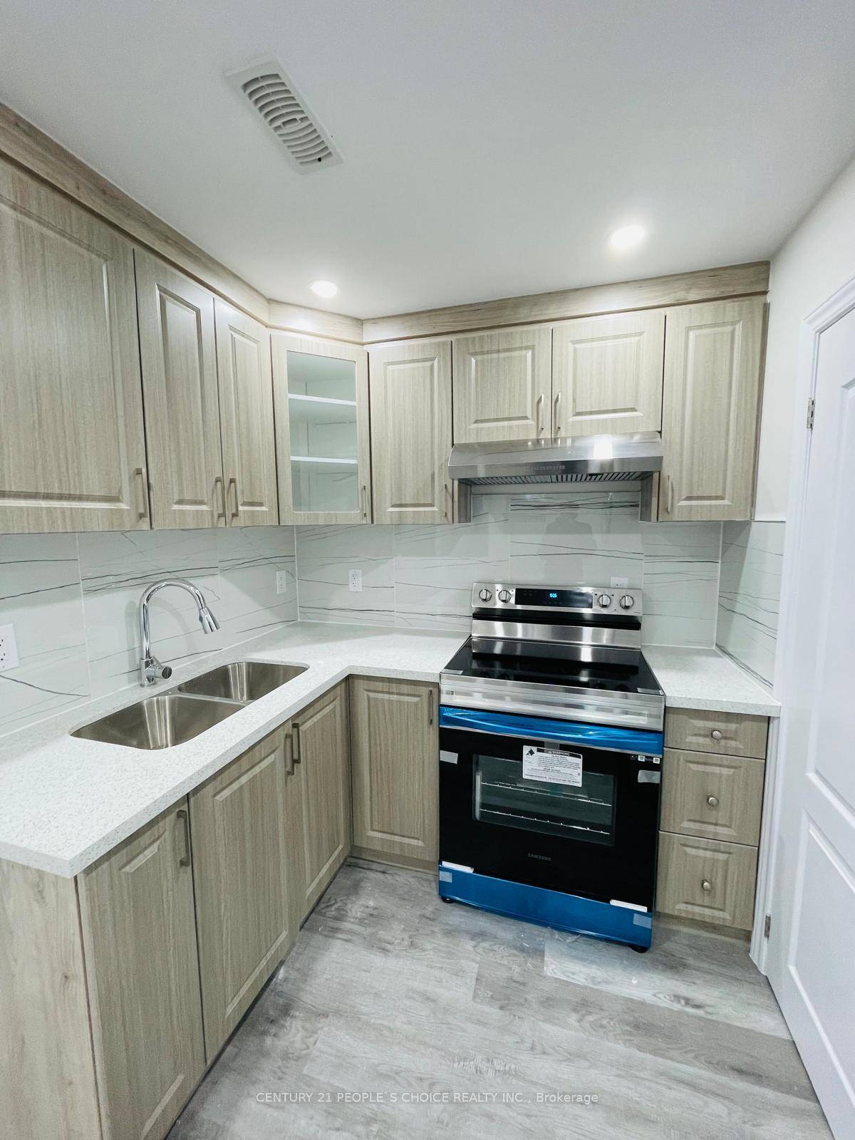 Client Remarks Welcome to this spacious 2 bedroom basement apartment in a prestigious and newly developed neighbourhood of Brampton.
